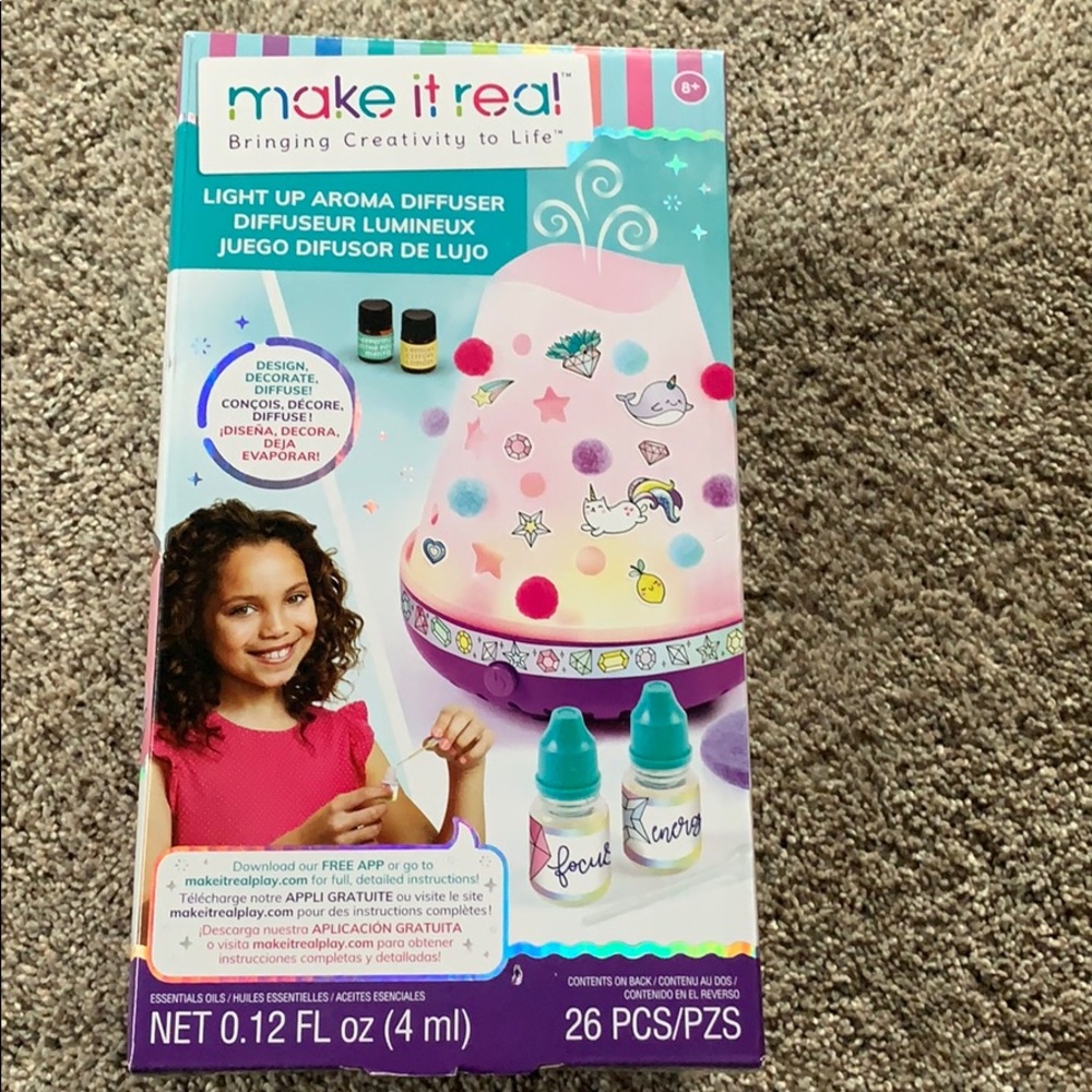Never used new in box light up aroma diffuser